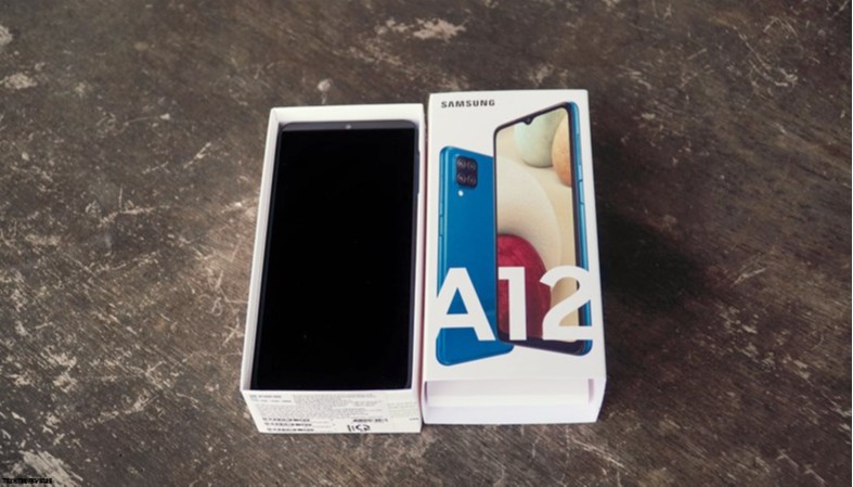 Samsung galaxy A12 4gb/64gb box pack pta approved (03452174314)