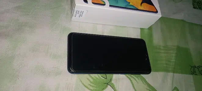 samsung galaxy a30