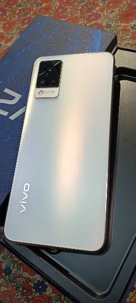 vivo v21