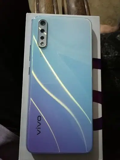 vivo s1