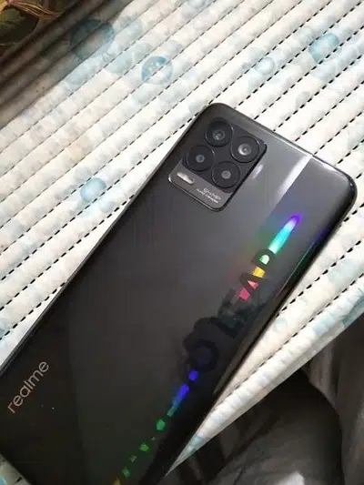 realme 8