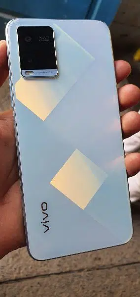 vivo y21