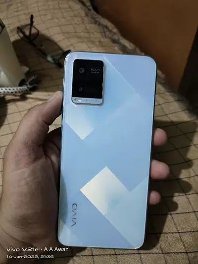 vivo y21