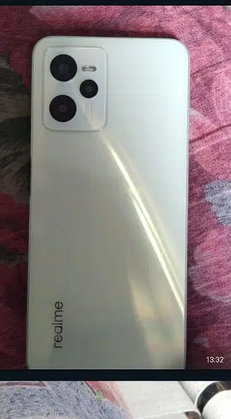 realme C35