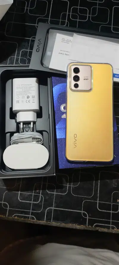 Vivo v 23 5g12gb256gb