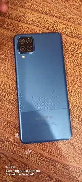 sumsung galaxy A12