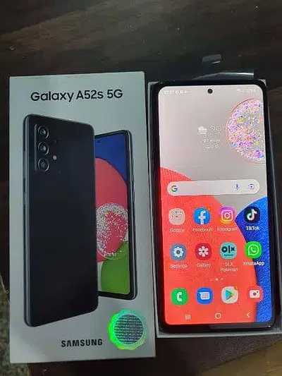 Brand New Samsung Galaxy A52s 5G 10 / 10 condition