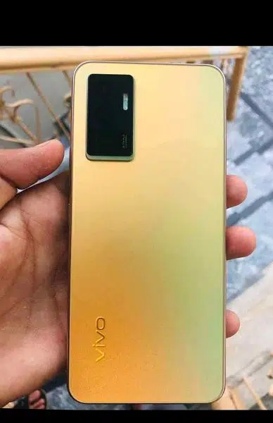 New Vivo v23e Golden Colour. . . Note . . Location Pir Mahal