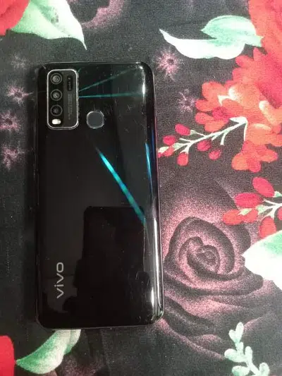 vivo y30 4/128