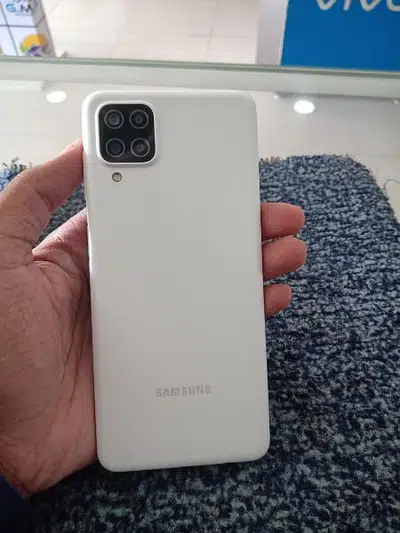 Samsung Galaxy A12