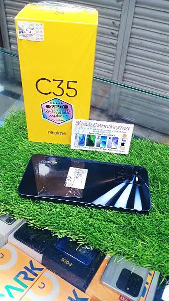 REALME C35