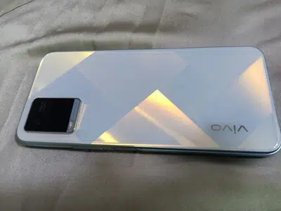 vivo y21