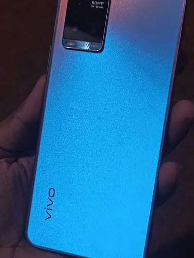 vivo y33s