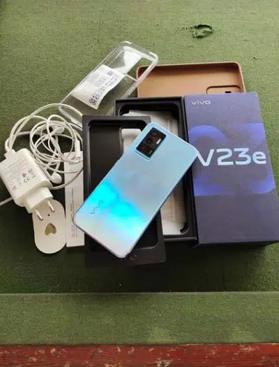 Vivo v23e 8G128GB my Whatsapp number 0320-2807-982