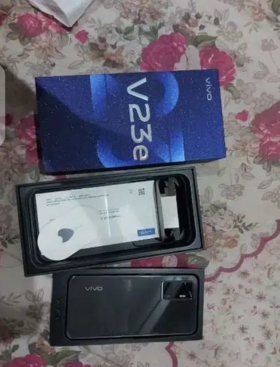 vivo v23e 8/256 . . . mint 10/10 just open box 11 month warranty