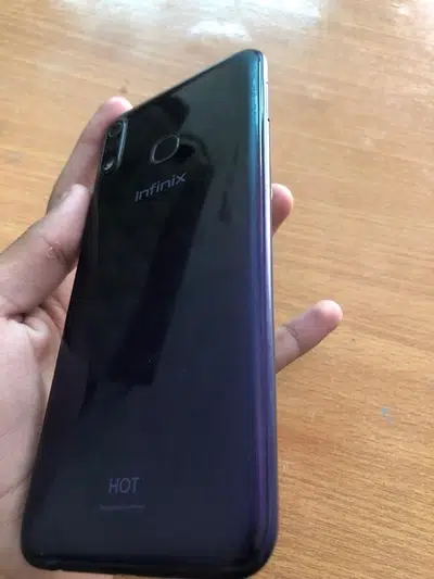 infinix hot 8 lite