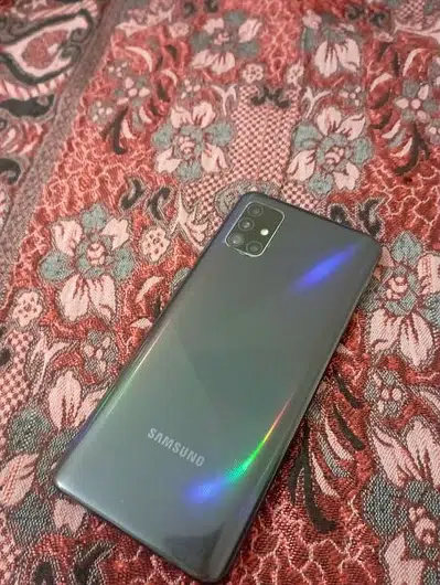 Samsung Galaxy A51