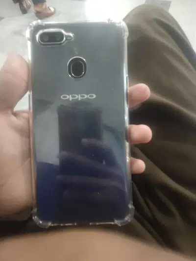 OPPO F9