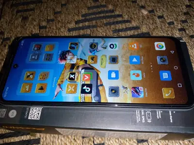 Infinix Hot 12