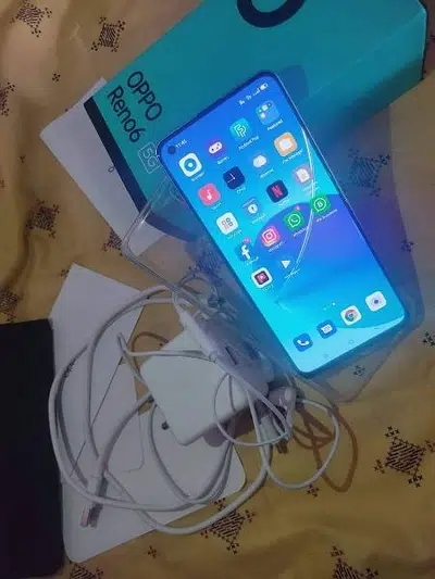 Oppo Reno6 8GB RAM 128 GB memory